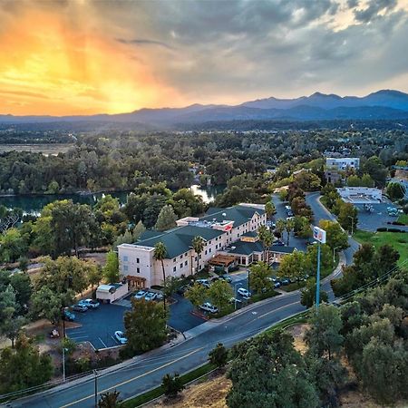 Hilton Garden Inn Redding Eksteriør billede